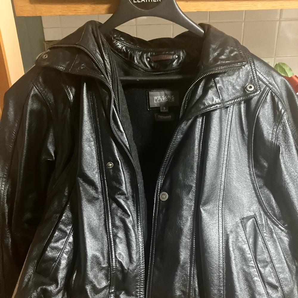 Wilsons Leather Black Thinsulate Jacket-Vintage in Mint condition